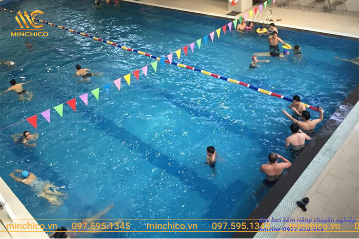 Bể bơi bốn mùa Tôn Thất Thuyết