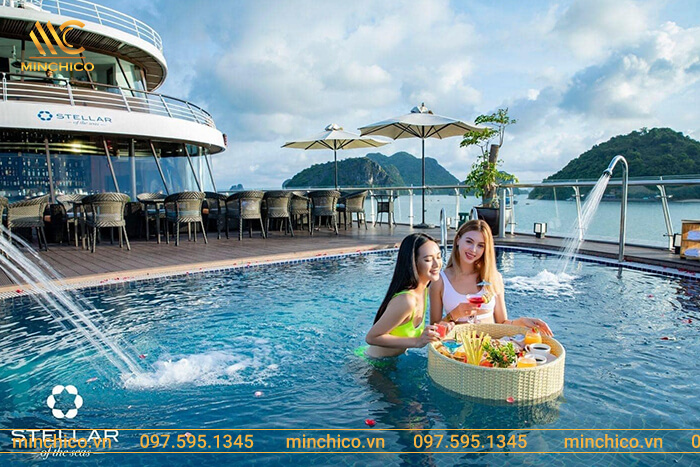 Bể sục du thuyền 5 sao Stellar Of the Sea
