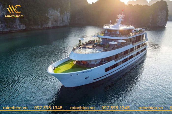 bồn sục du thuyền 5 sao Stellar Of the Sea