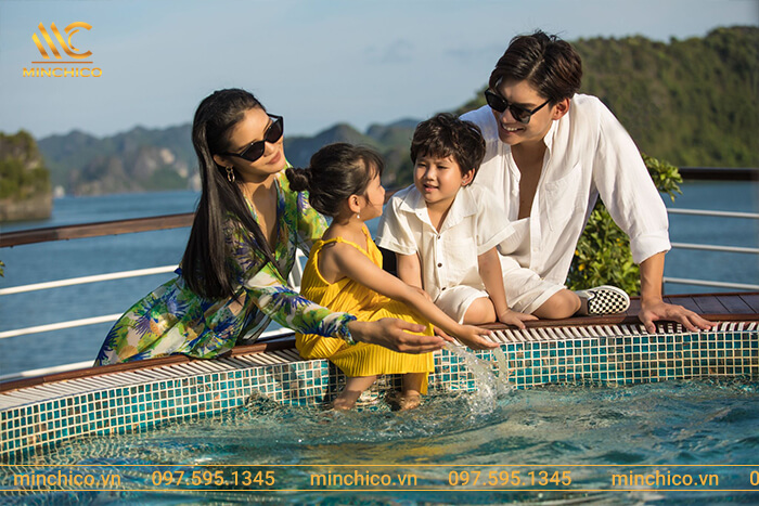 Bồn sục du thuyền Orchid Classic Cruise