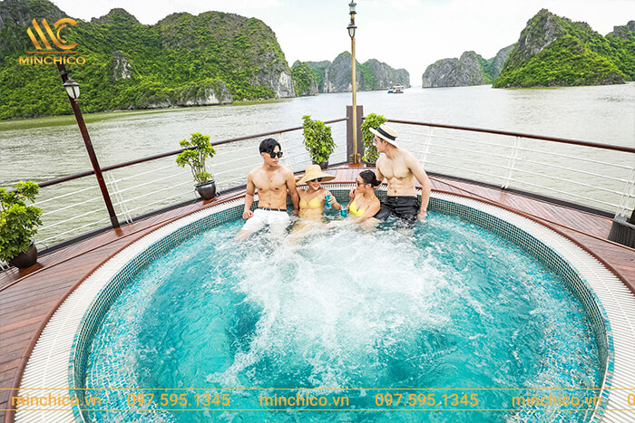 Bồn sục du thuyền Orchid Classic Cruise