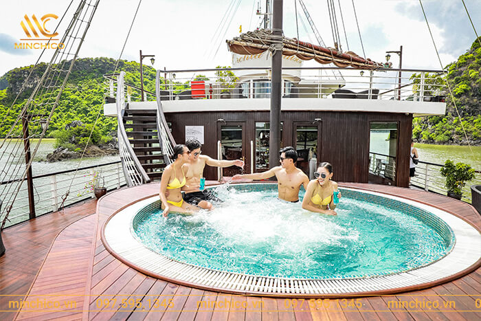 Bồn sục du thuyền Orchid Classic Cruise