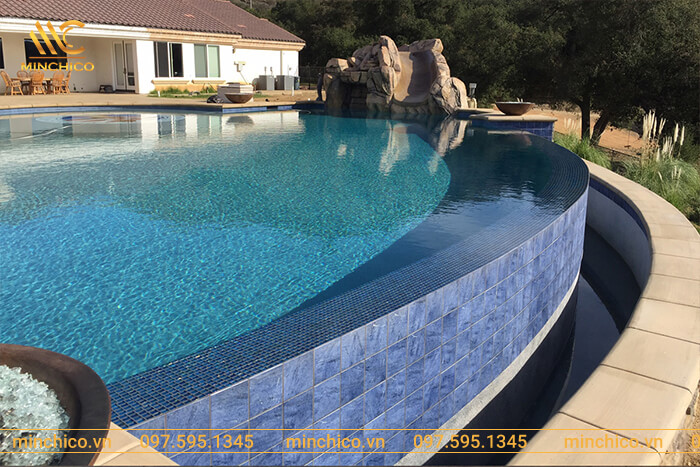 Bể bơi vô cực có nguy hiểm không Bể bơi vô cực có nguy hiểm không