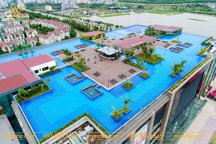 Vincom Long Biên Plaza - Bể bơi vô cực ở Hạ Nội rộng nhất Vincom Long Biên Plaza - Bể bơi vô cực ở Hạ Nội rộng nhất