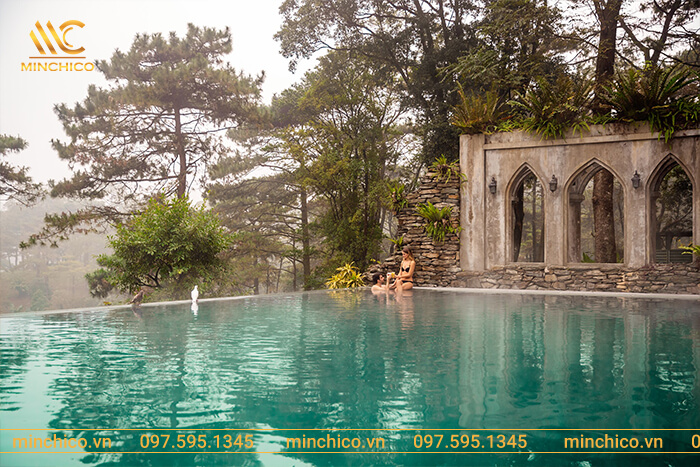 Bể bơi vô cực khu nghỉ dưỡng Melia Ba Vì Mountain Retreat Bể bơi vô cực khu nghỉ dưỡng Melia Ba Vì Mountain Retreat