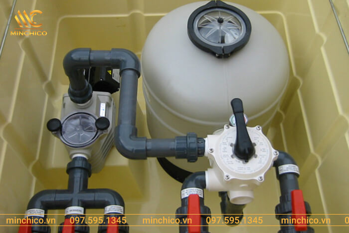 Hồ bơi cần làm sạch và bảo trì bao lâu một lần Hồ bơi cần làm sạch và bảo trì bao lâu một lần