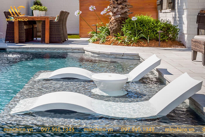 Bổ sung ghế tắm nắng ở đầu cạn