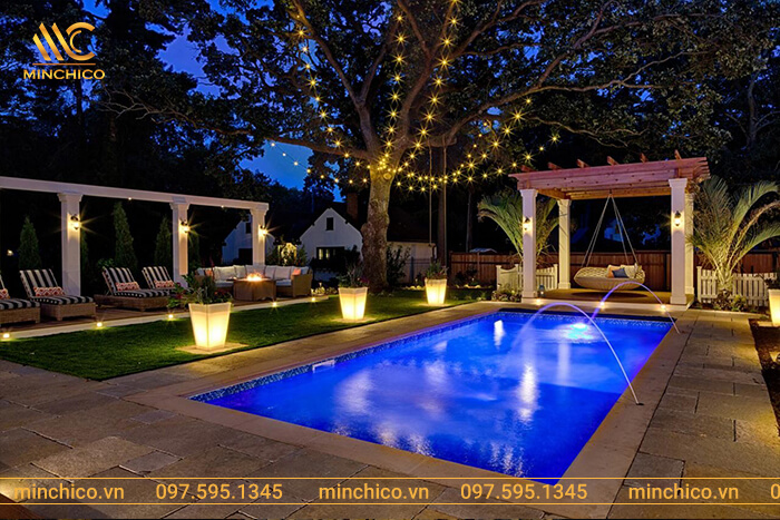 Sử dụng linh hoạt đèn trang trí hồ bơi