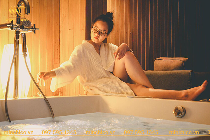 bồn tắm sục gia đình