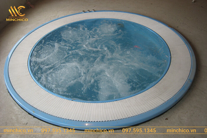 giá bồn tắm sục gia đình