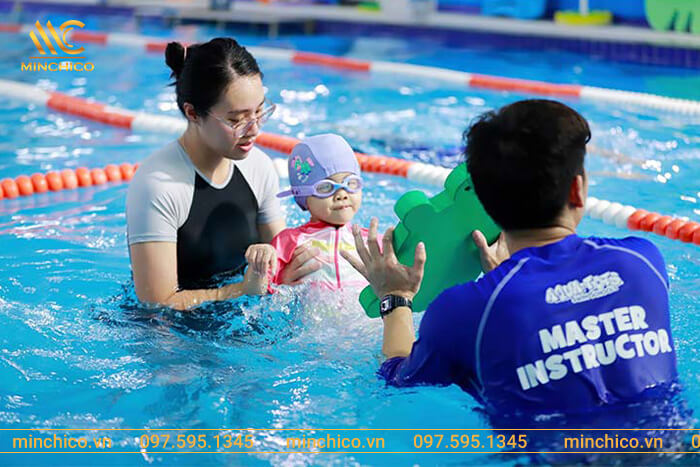 TOP 12 lớp học bơi cho trẻ em ở Hà Nội giá rẻ, uy tín nhất – Cam kết 100% trẻ biết bơi
