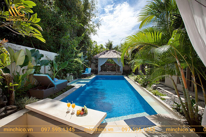 Thay vì bỏ hoang, sân sau biến thành biệt thự nghỉ dưỡng ngoài trời lý tưởng cho các thành viên trong nhà