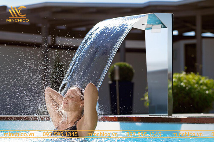 Lợi ích khi lắp đặt thác nước cho hồ bơi Lợi ích khi lắp đặt thác nước cho hồ bơi