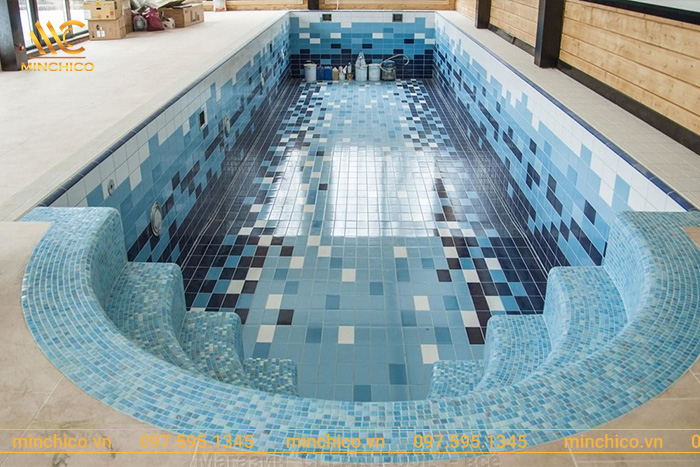 Xem xét kích thước viên gạch ốp lát bể bơi Xem xét kích thước viên gạch ốp lát bể bơi