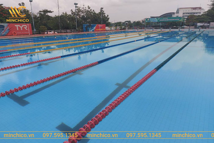 Suất bơi tại hồ bơi Phú Thọ