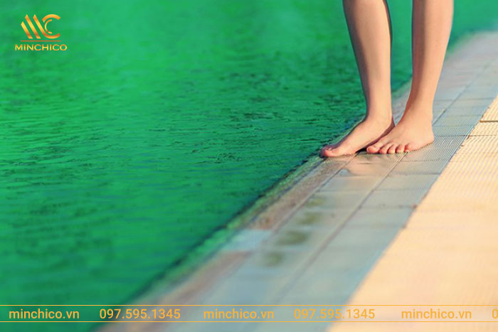 Hướng dẫn cách xử lý nước bể bơi màu xanh lục hiệu quả Hướng dẫn cách xử lý nước bể bơi màu xanh lục hiệu quả